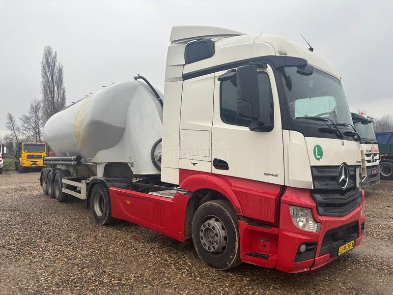 Spitzer Cisterna za cement