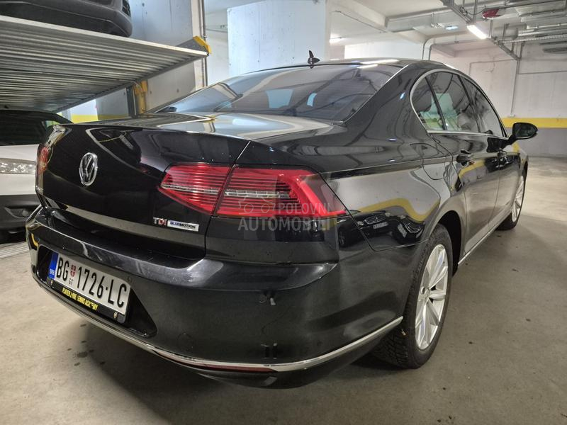 Volkswagen Passat B8 Koza,sam parkira