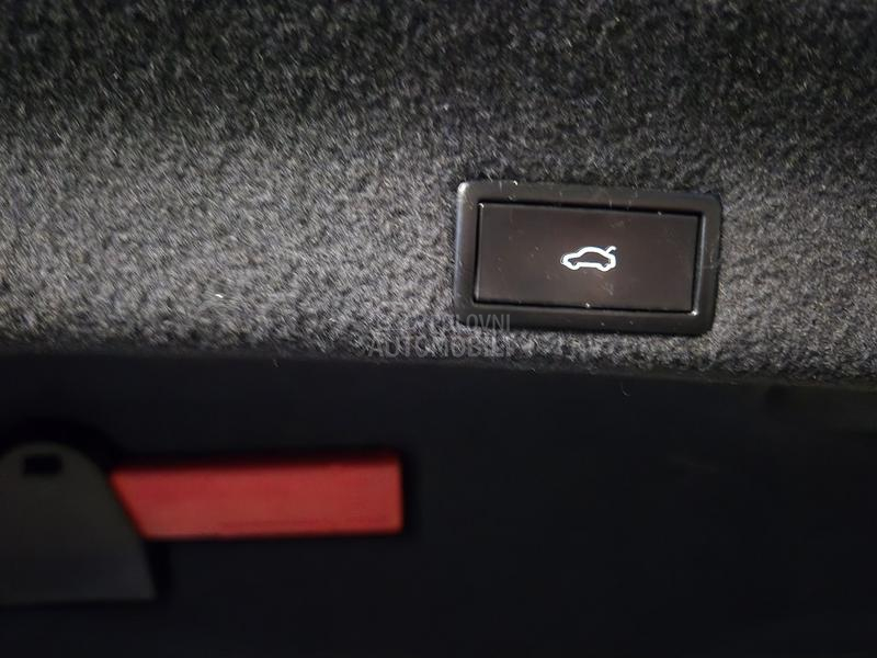 Volkswagen Passat B8 Koza,sam parkira