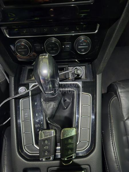 Volkswagen Passat B8 Koza,sam parkira