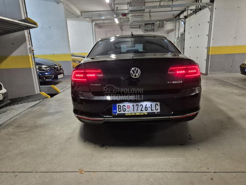 Volkswagen Passat B8 Koza,sam parkira