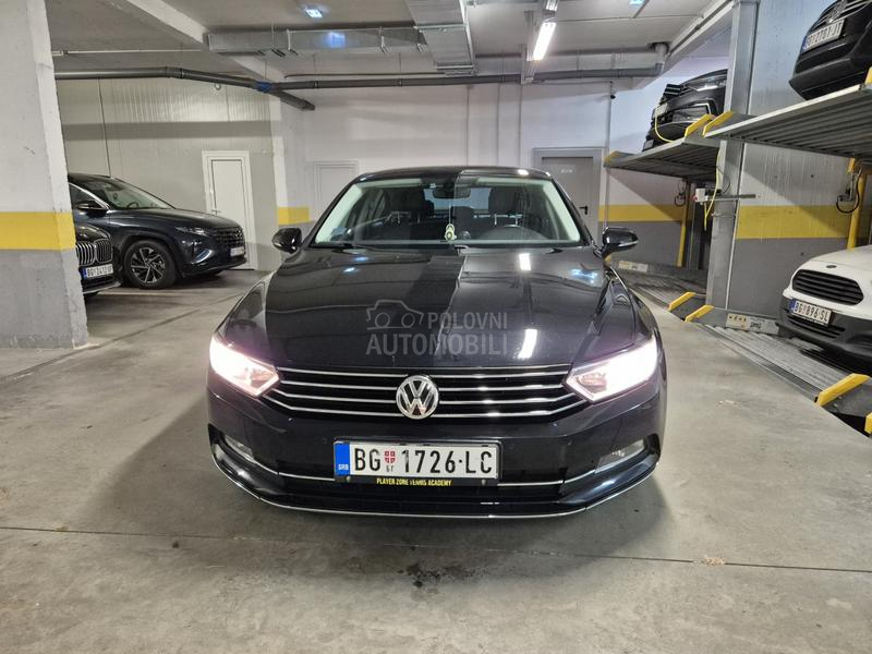 Volkswagen Passat B8 Koza,sam parkira
