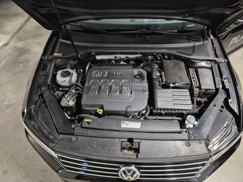 Volkswagen Passat B8 Koza,sam parkira