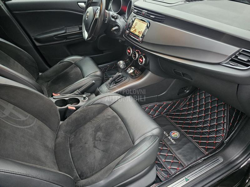 Alfa Romeo Giulietta 1750 tbi TCT