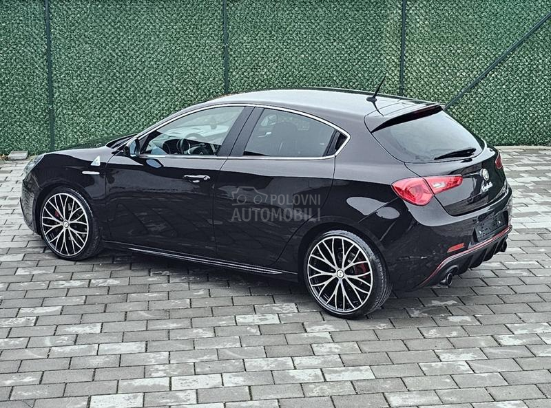 Alfa Romeo Giulietta 1750 tbi TCT