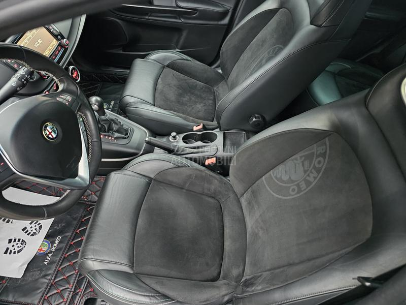 Alfa Romeo Giulietta 1750 tbi TCT