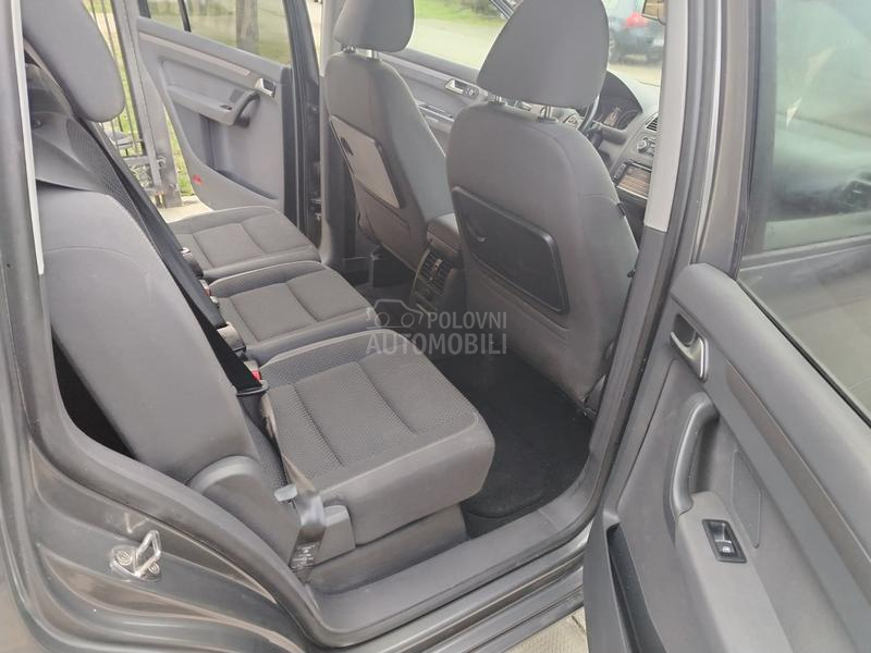 Volkswagen Touran 1 6TDI /N A V I/