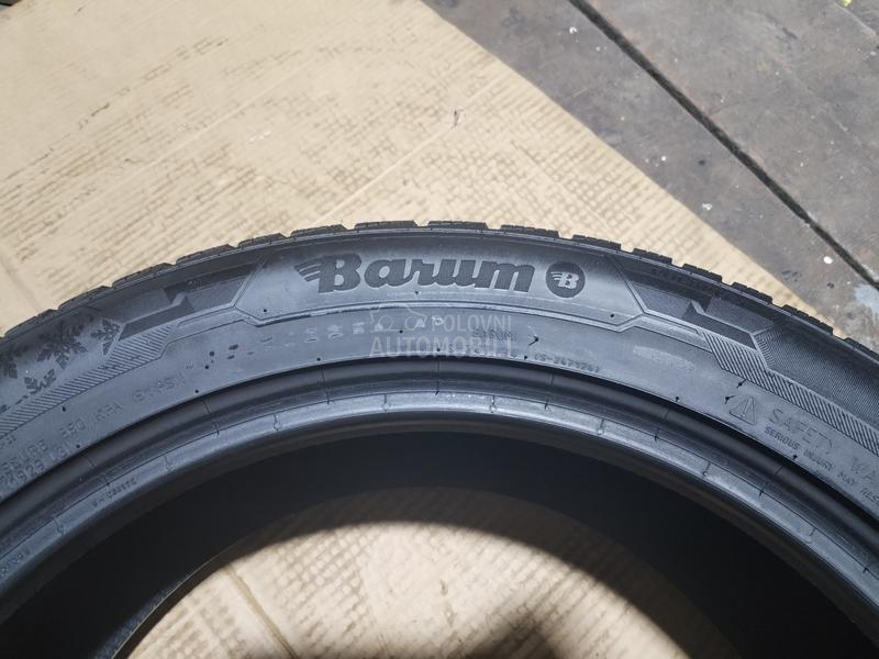 Barum 235/50 R19 Zimska