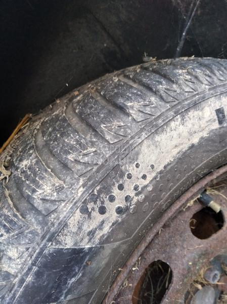 Kumho 195/65 R15 Zimska