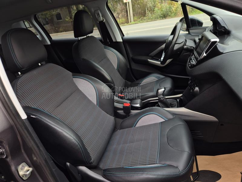 Peugeot 2008 1.6hdi C.r.o.s.s