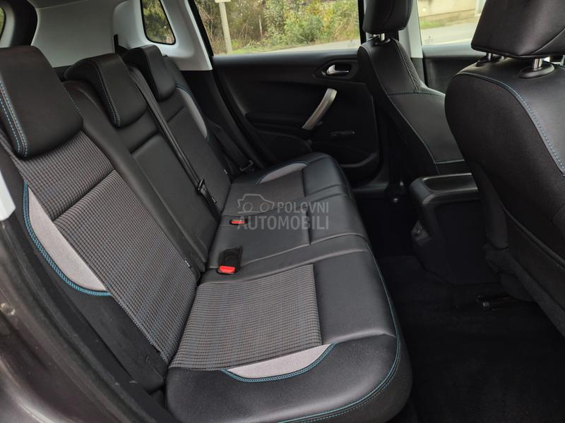 Peugeot 2008 1.6hdi C.r.o.s.s