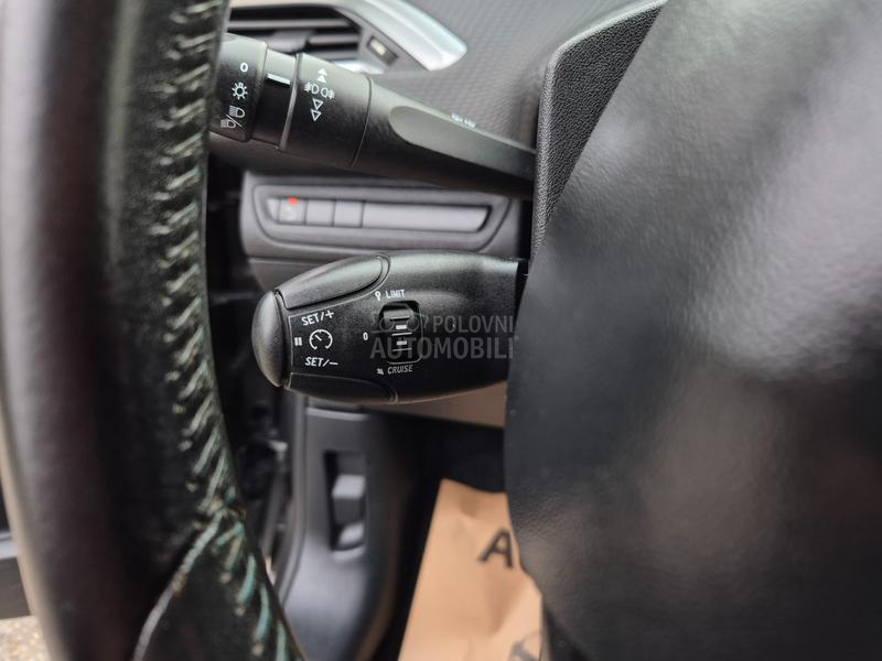 Peugeot 2008 1.6hdi C.r.o.s.s