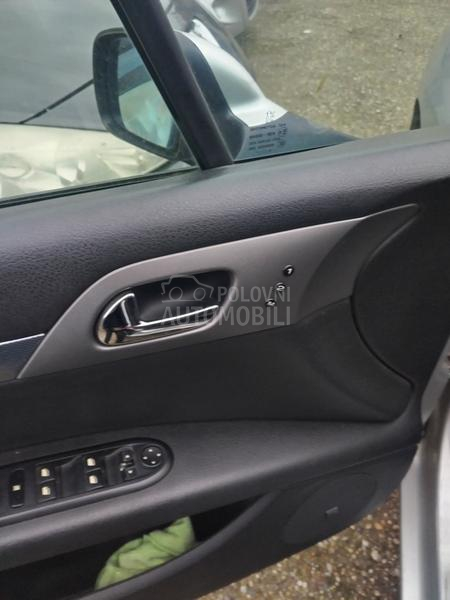 Peugeot 407 2.0 HDI SW