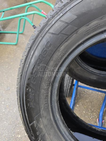 Pirelli 235/65 R16 Letnja