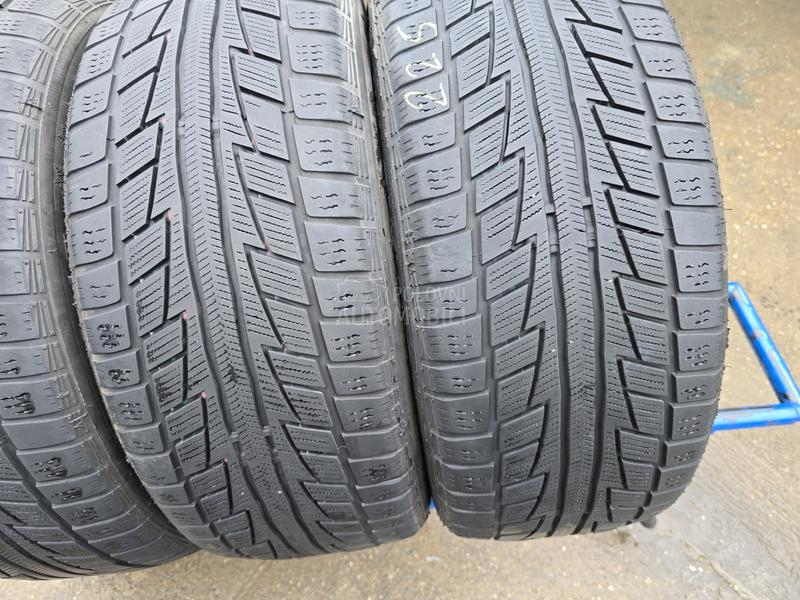 Nankang 225/50 R17 Zimska