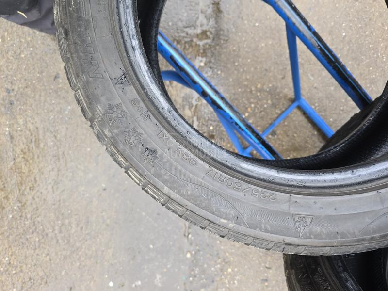 Nankang 225/50 R17 Zimska