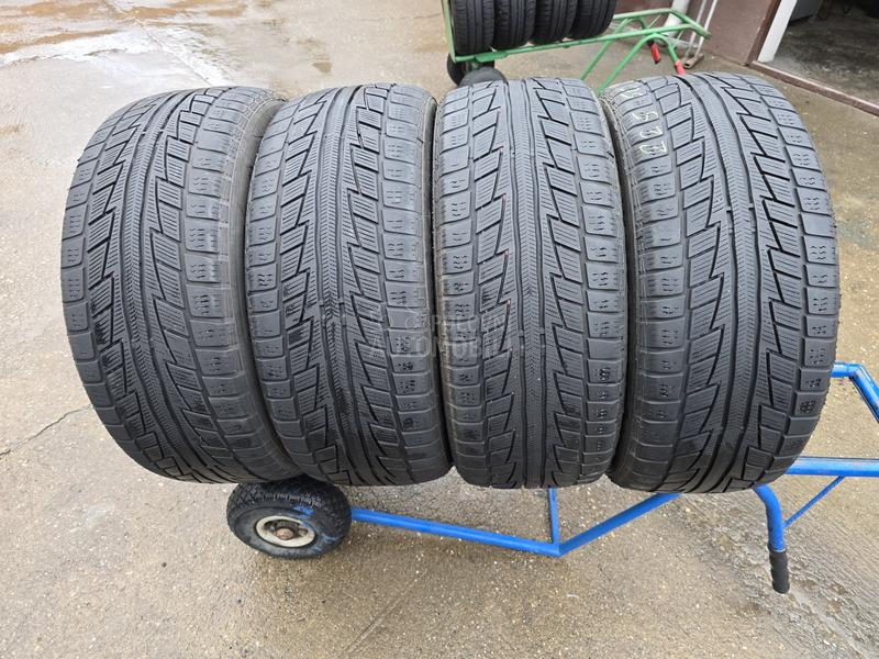 Nankang 225/50 R17 Zimska