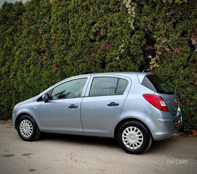 Opel Corsa D ENJOY CH