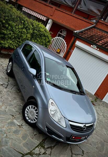 Opel Corsa D ENJOY CH