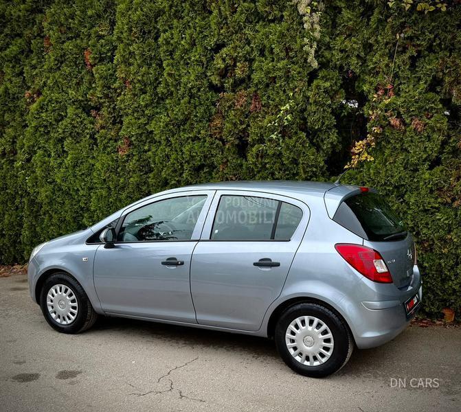 Opel Corsa D ENJOY CH