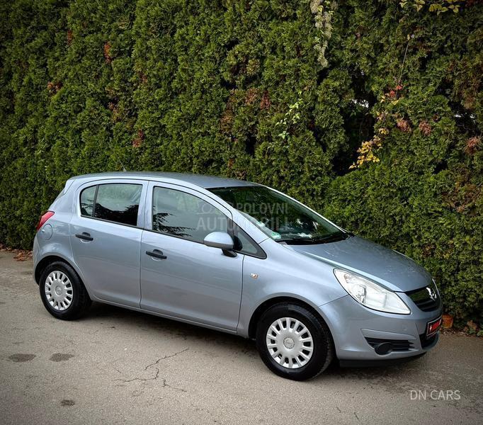 Opel Corsa D ENJOY CH
