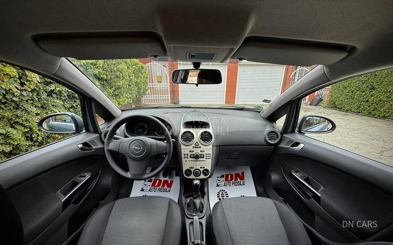 Opel Corsa D ENJOY CH
