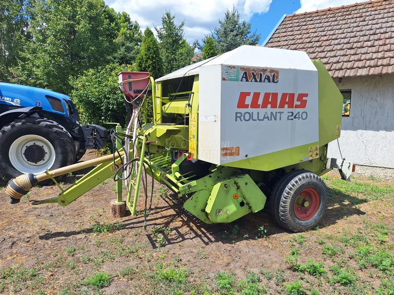 Claas Rollant 240