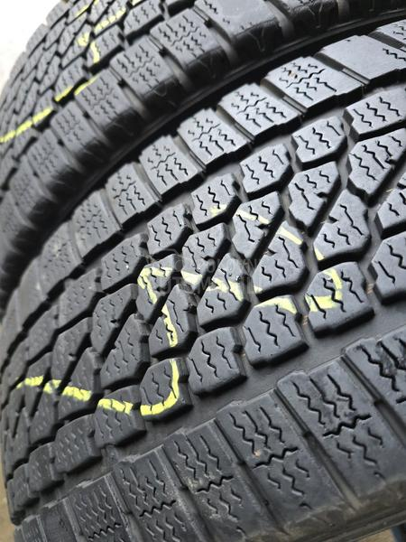Firestone 215/65 R16 Zimska
