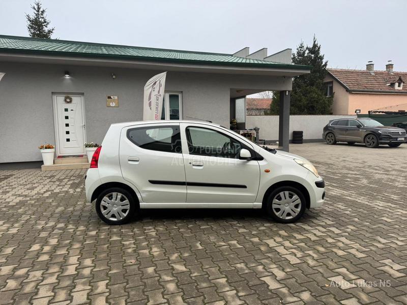 Nissan Pixo 1.0
