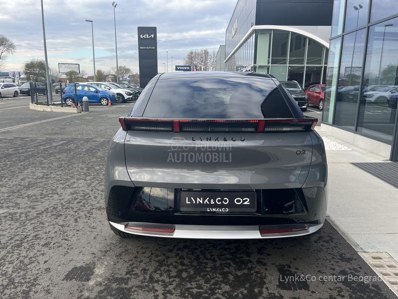 Lynk & Co 02 MORE