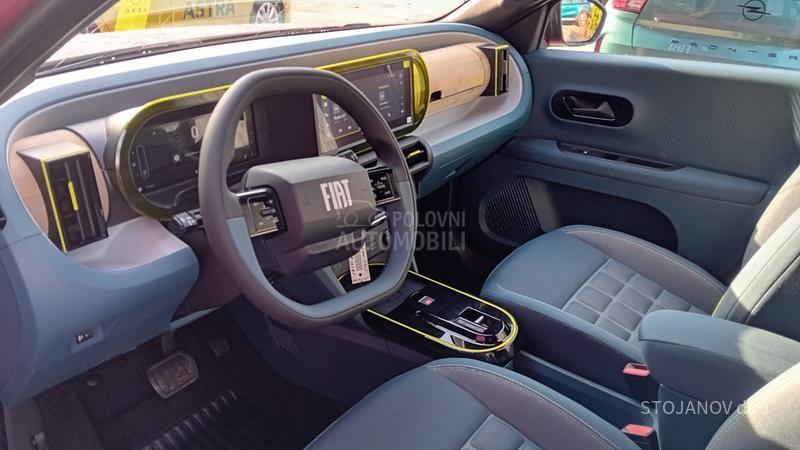 Fiat Grande Panda LA PRIMA HYBRID