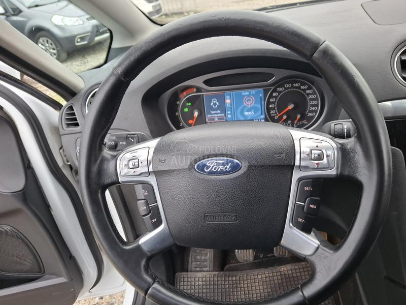 Ford S-Max 2.0 tdci titanium