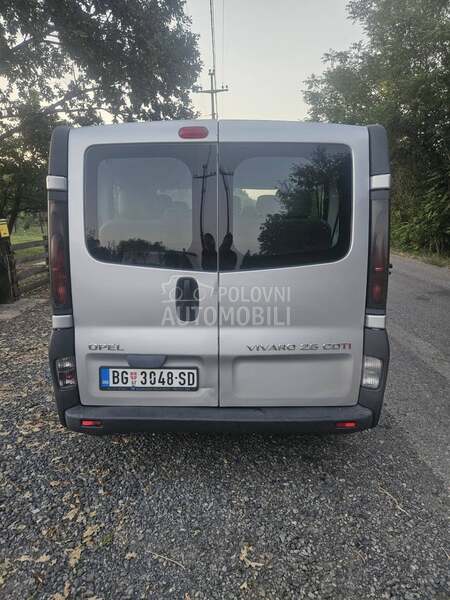 Opel Vivaro 