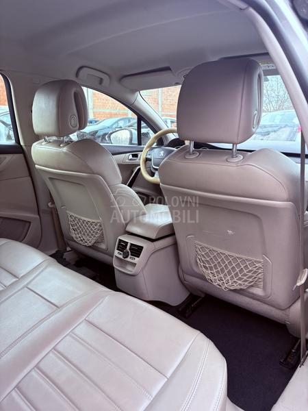 kompletan bež kožni enterijer