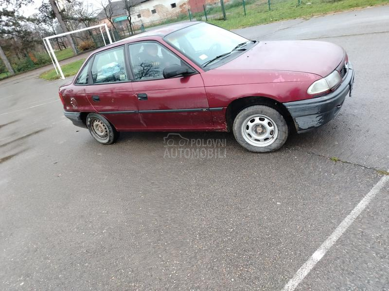 Opel Astra F 