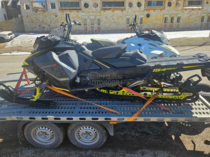 Bombardier ski dooFreeride  Summit