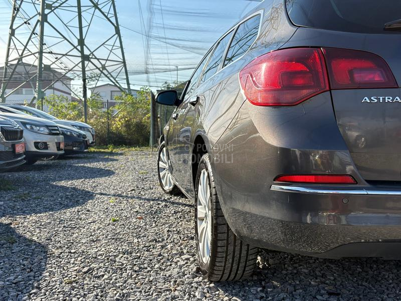 Opel Astra J 1.4 Turbo Aut Nav