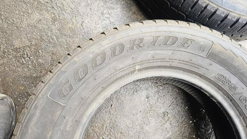 Goodride 235/65 R16 Zimska