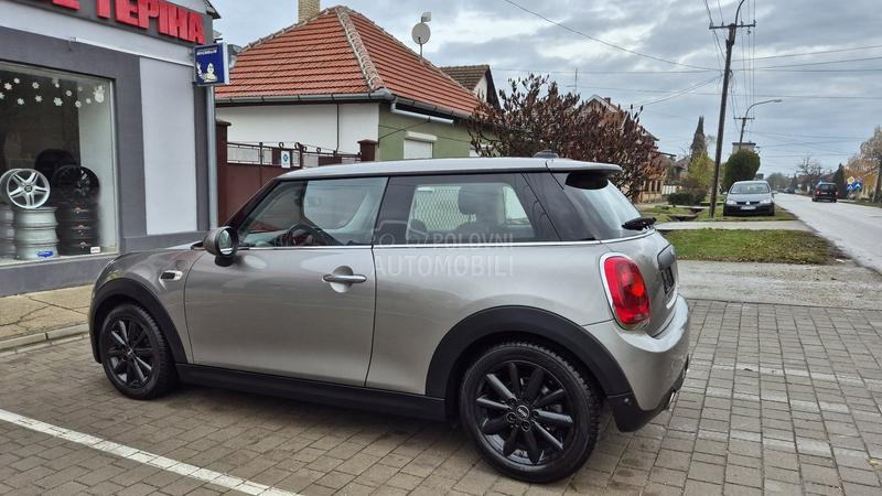 MINI One FABRIKA