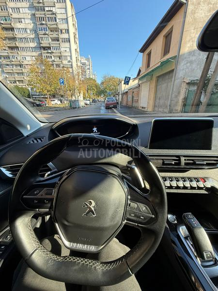 Peugeot 5008 1.2