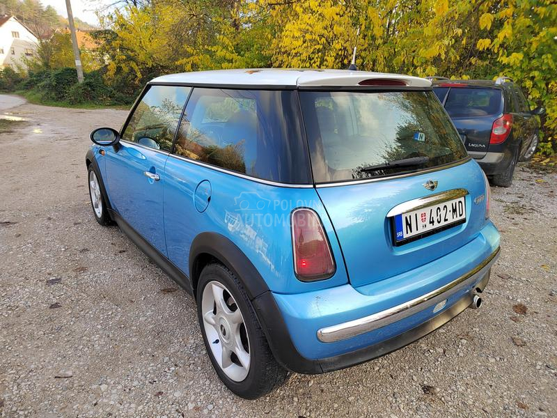 MINI Cooper 
