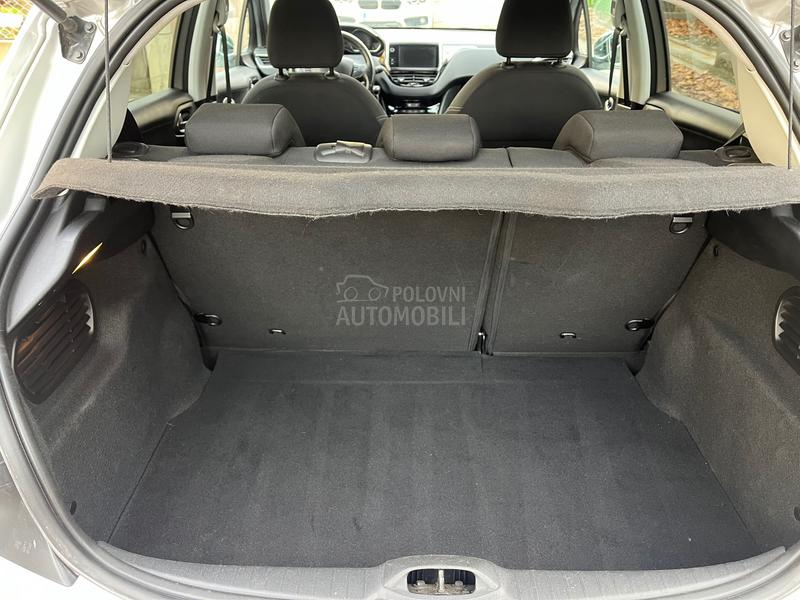 Peugeot 208 1.2 ALLURE ODLIČAN