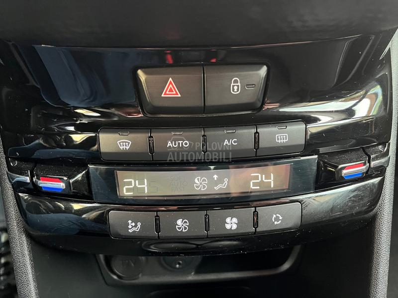 Peugeot 208 1.2 ALLURE ODLIČAN