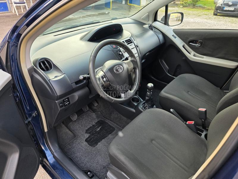 Toyota Yaris 1.33 vvt-i