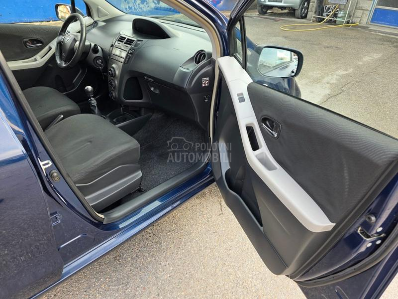 Toyota Yaris 1.33 vvt-i