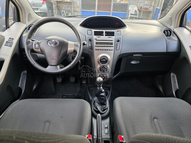 Toyota Yaris 1.33 vvt-i
