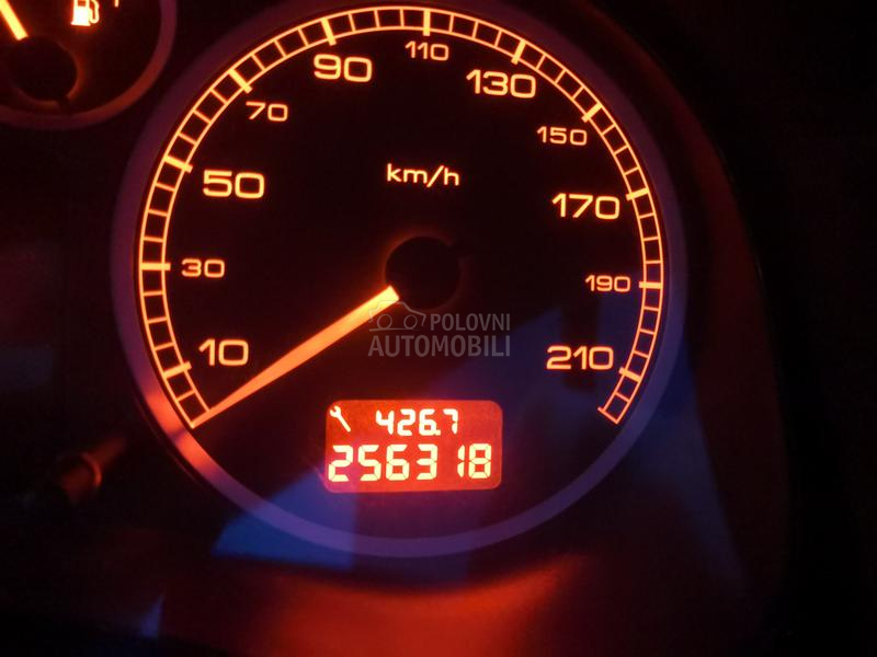 Peugeot 307 2.0HDi/66k.W/Panoram