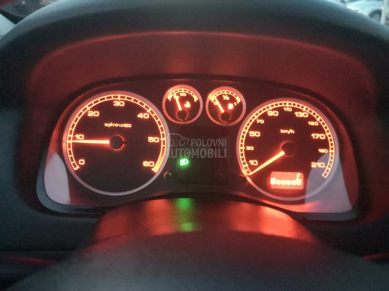 Peugeot 307 2.0HDi/66k.W/Panoram