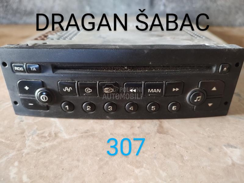 Radio / CD / DVD plejeri