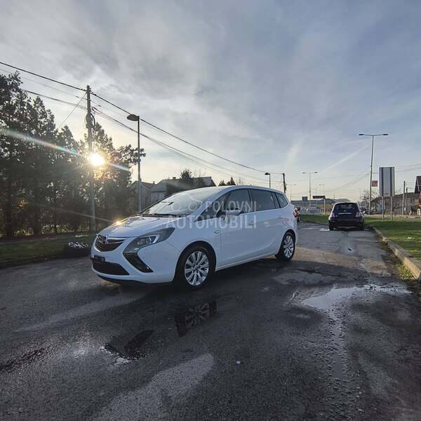 Opel Zafira COSMO